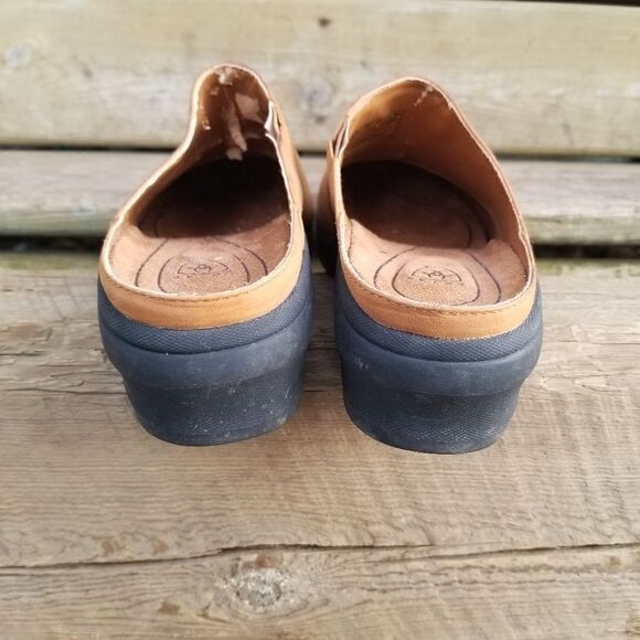 Ariat Alamosa Camel Tan Suede Leather Floral Embroidered Open Back Mules 8.5 - Picture 6 of 10